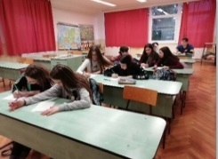 Felzárkóztató kiscsoportos kompetenciafejlesztés - Iskolásoknak - 4. félév #4